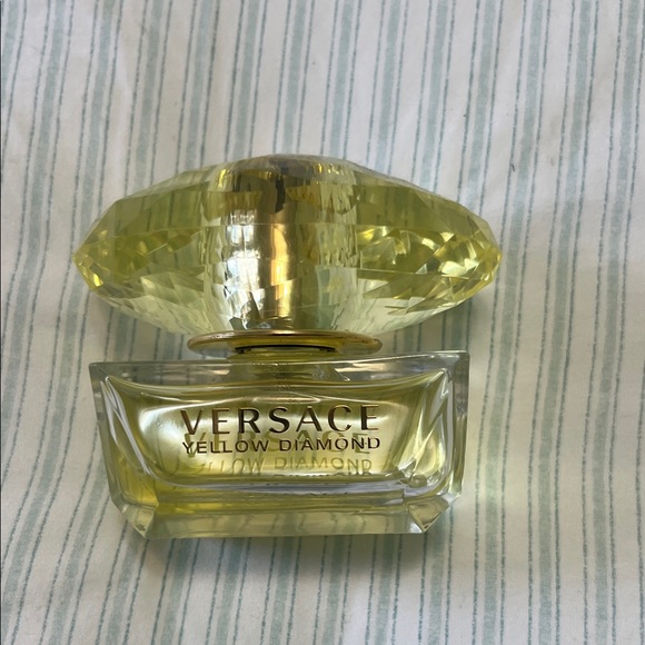 Versace Yellow Diamond Fragrance Bottle - Picture 2 of 3